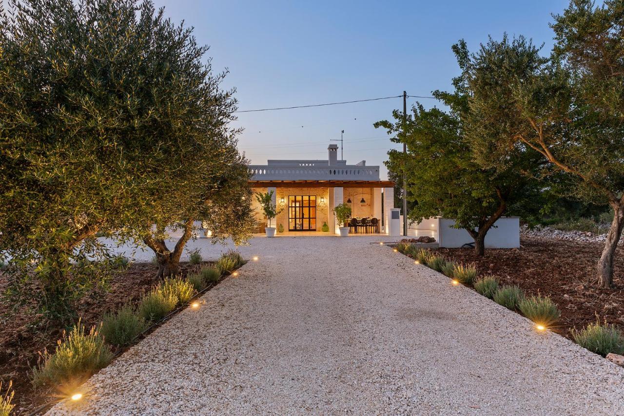 Vilaa Isa Beautiful Villa And Trullo In 오스투니 외부 사진